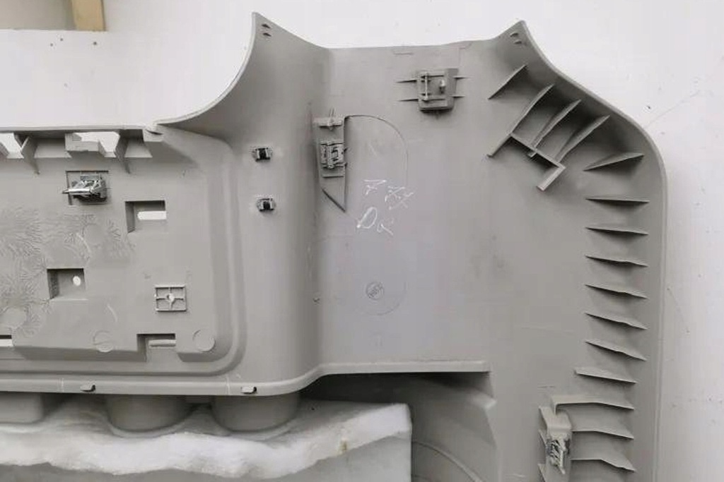 фото №11, Права оббивка багажника chrysler grand voyager v rt 1hw38ees3af 2.8l