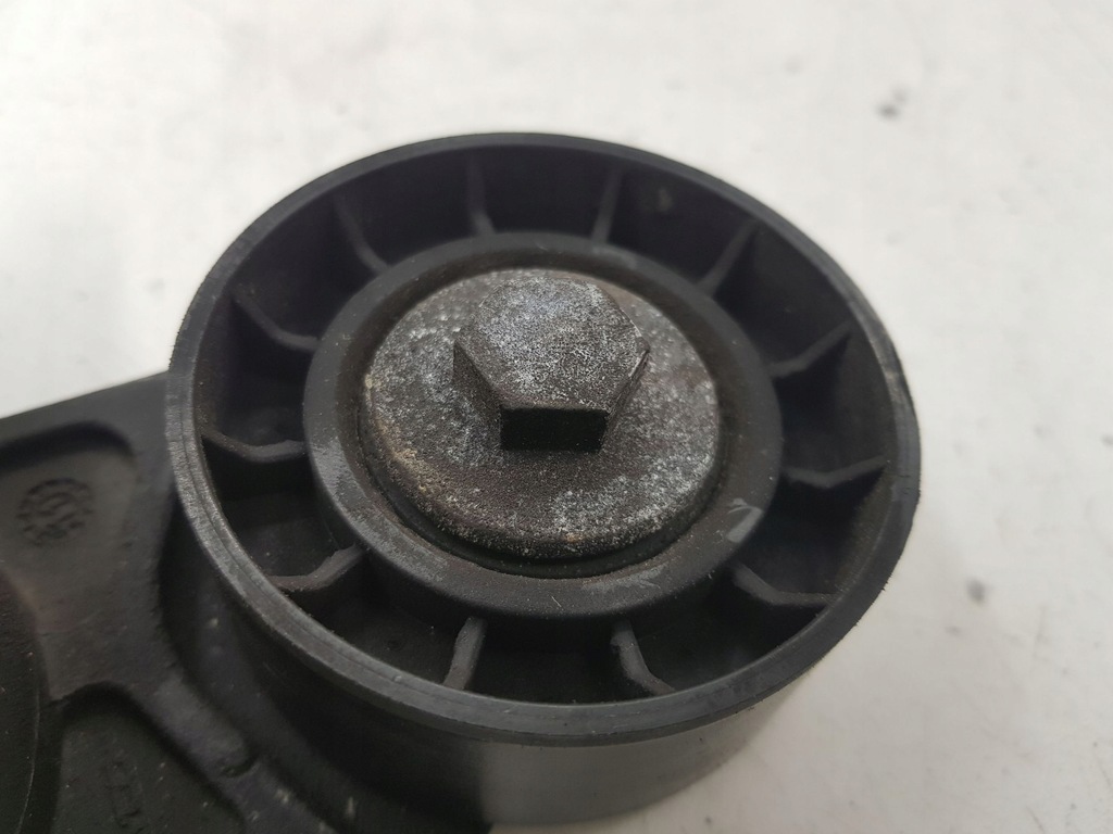 фото №5, Ford focus c-max 2005 натяжитель ремень многоручейковый / генератора