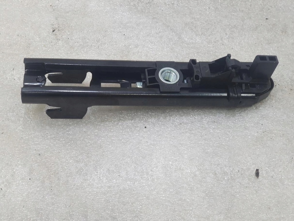 фото №5, Регулювання поперечина lewego vw passat cc