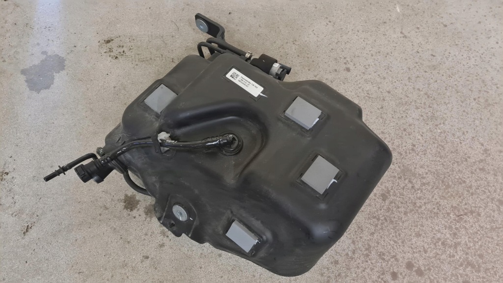 фото №1, Bmw 3 f30 f31 f32 f36 бак scr adbule пассивный