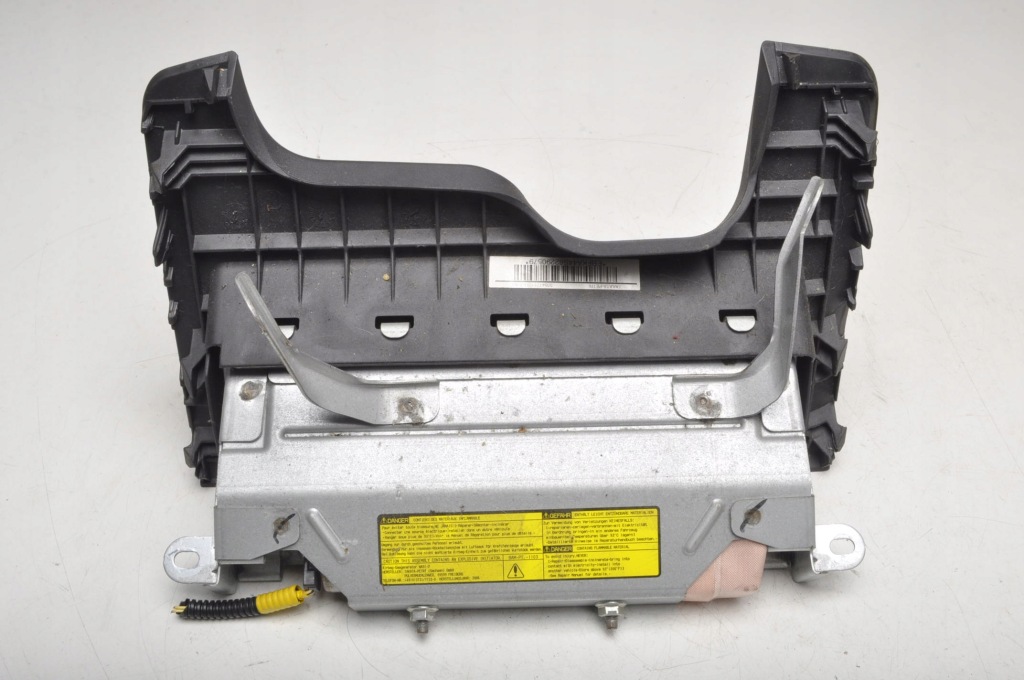 фото №3, Toyota yaris ii подушка коленная