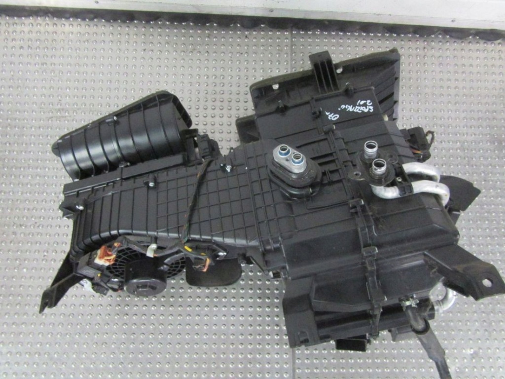 фото №4, Kia sportage ii 2.0i 2007 отопитель вентилятор корпус kpl