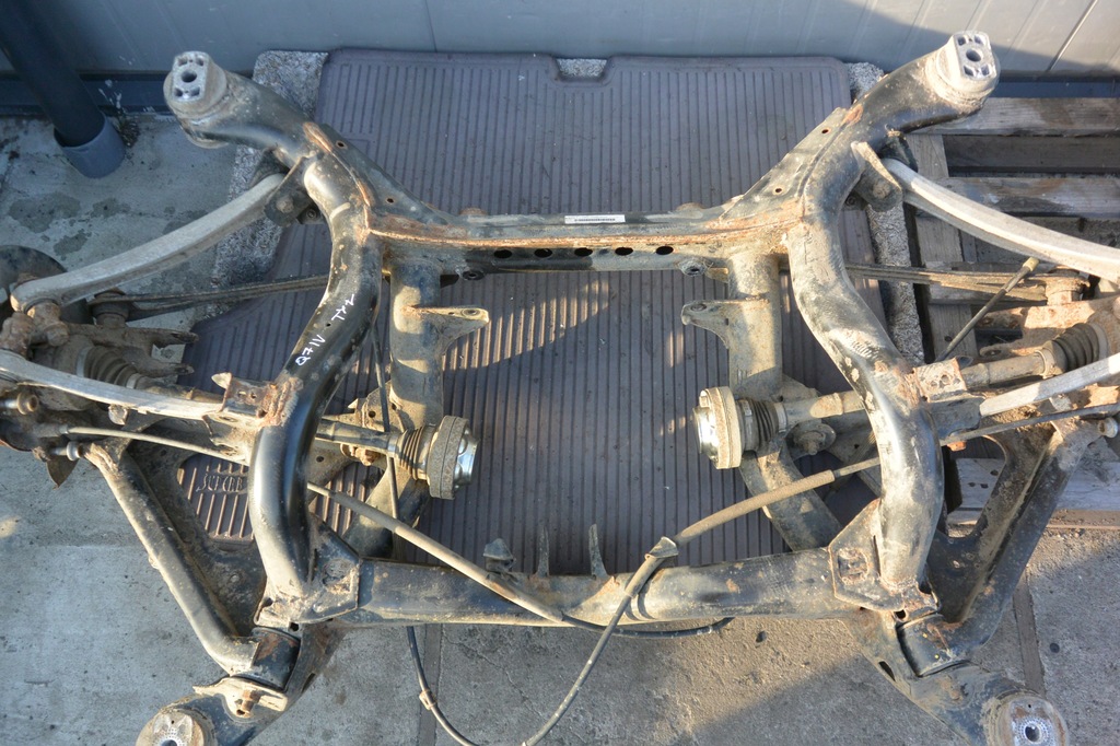 фото №11, Подрамник подрамник рычаг поворотный кулак задняя audi q7 4l