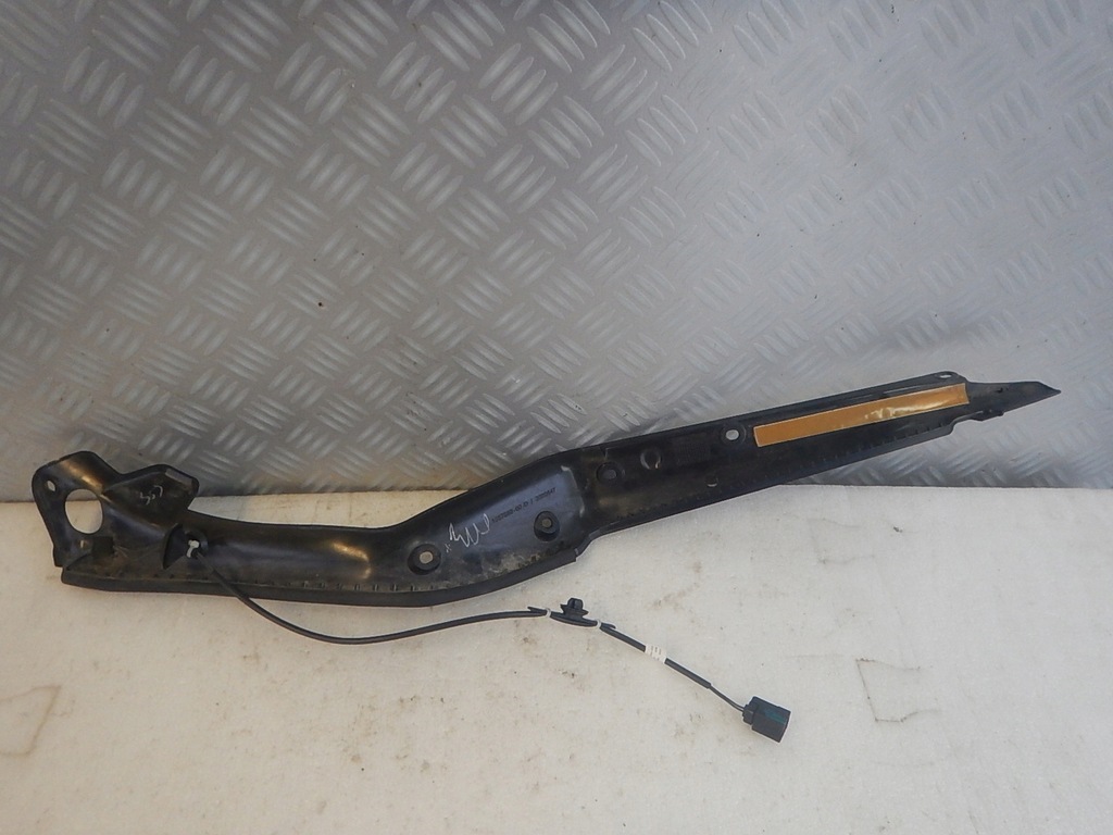 фото №6, Tesla x молдинг датчик доводчик дверь левый задняя