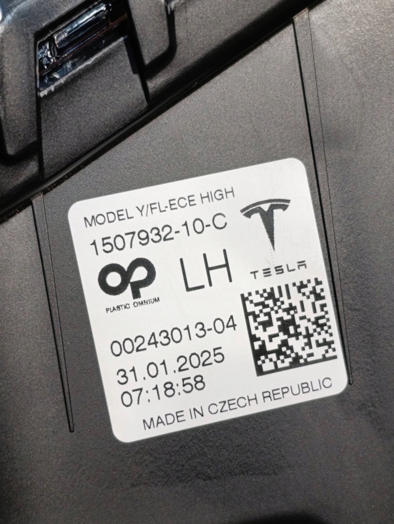 Противотуманная фара drl левый противотуманный led tesla model y 1507932-10-c с Разборки