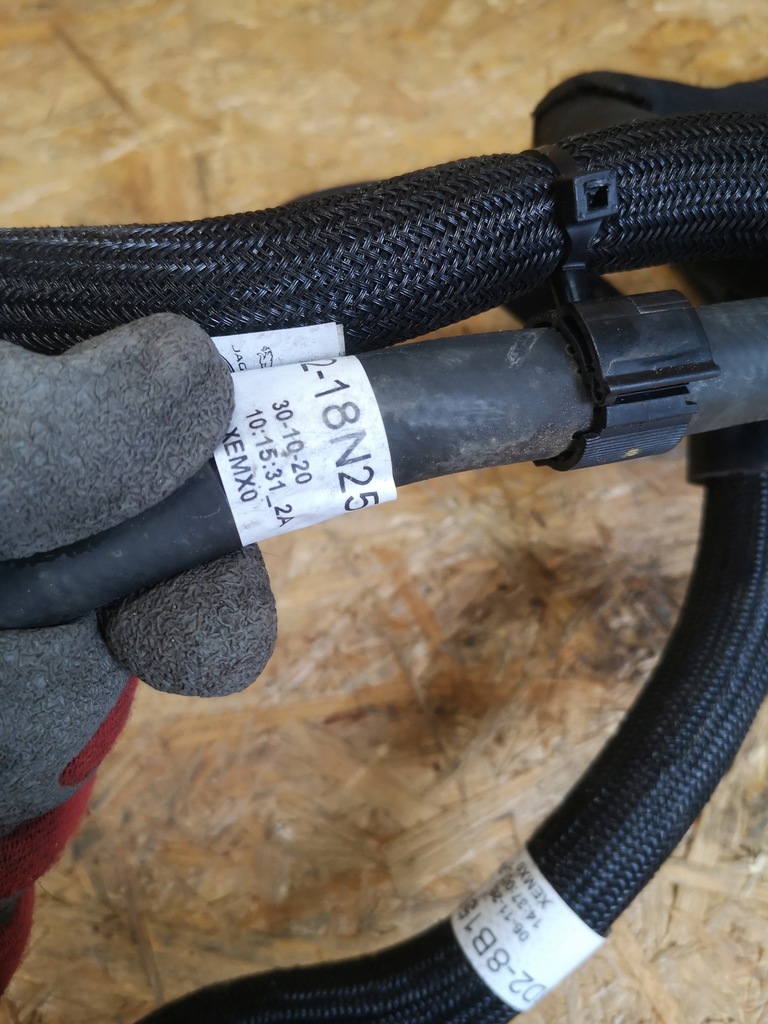 фото №7, Discovery sport l550 шланги wody магистраль помпа j9d3-8501-aa l8d2-8c504-ad