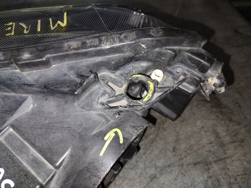 фото №8, Лампа правая передняя 3v1941016a skoda superb iii