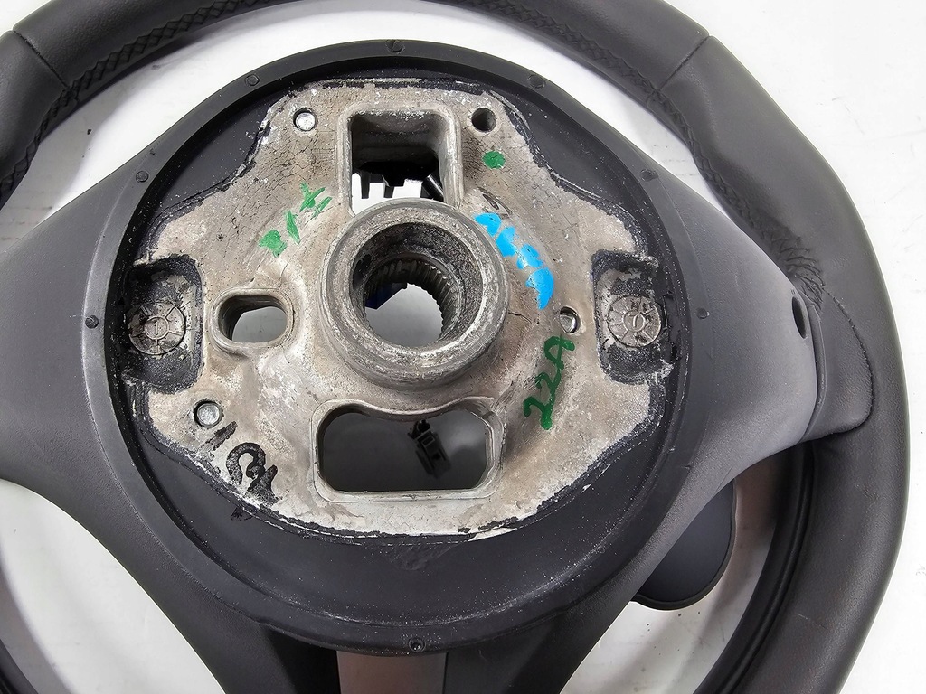 фото №12, Alfa romeo stelvio giulia повітропровід шкіра мультифункція круїз-контроль старт-стоп