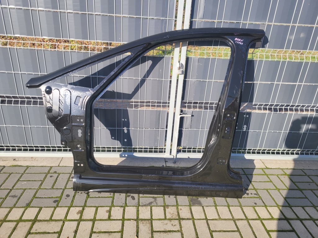 фото №1, Cupra born - поріг лівий, обшивка, блок двигуна