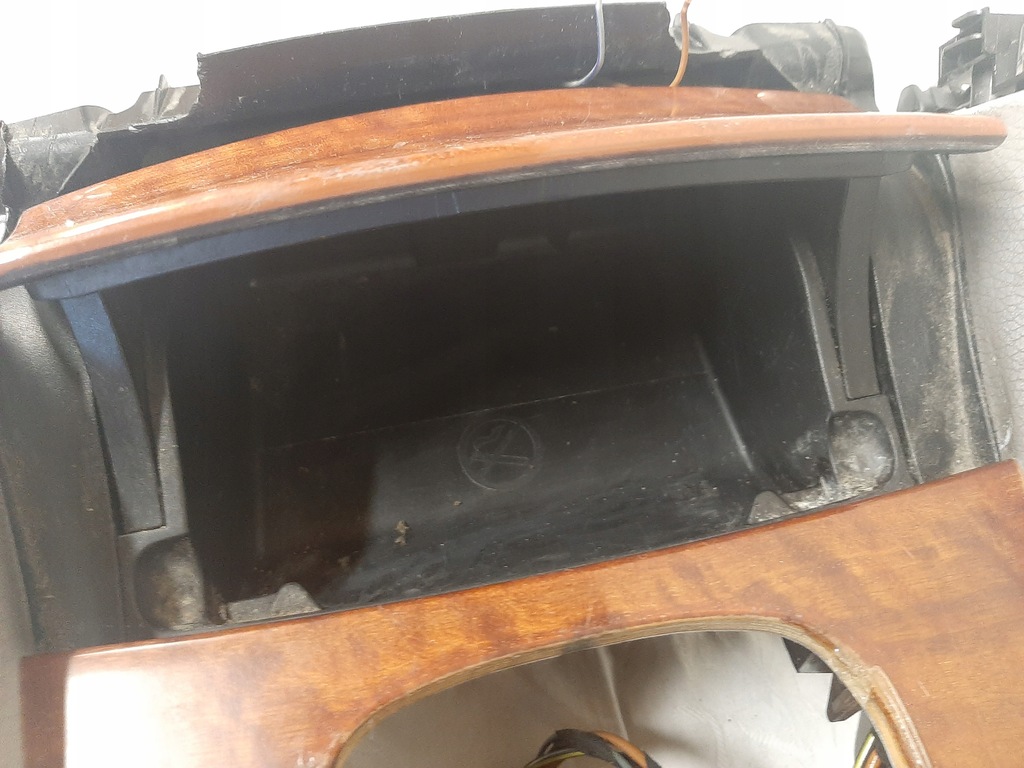 фото №5, Mercedes w203 подлокотник туннель средний