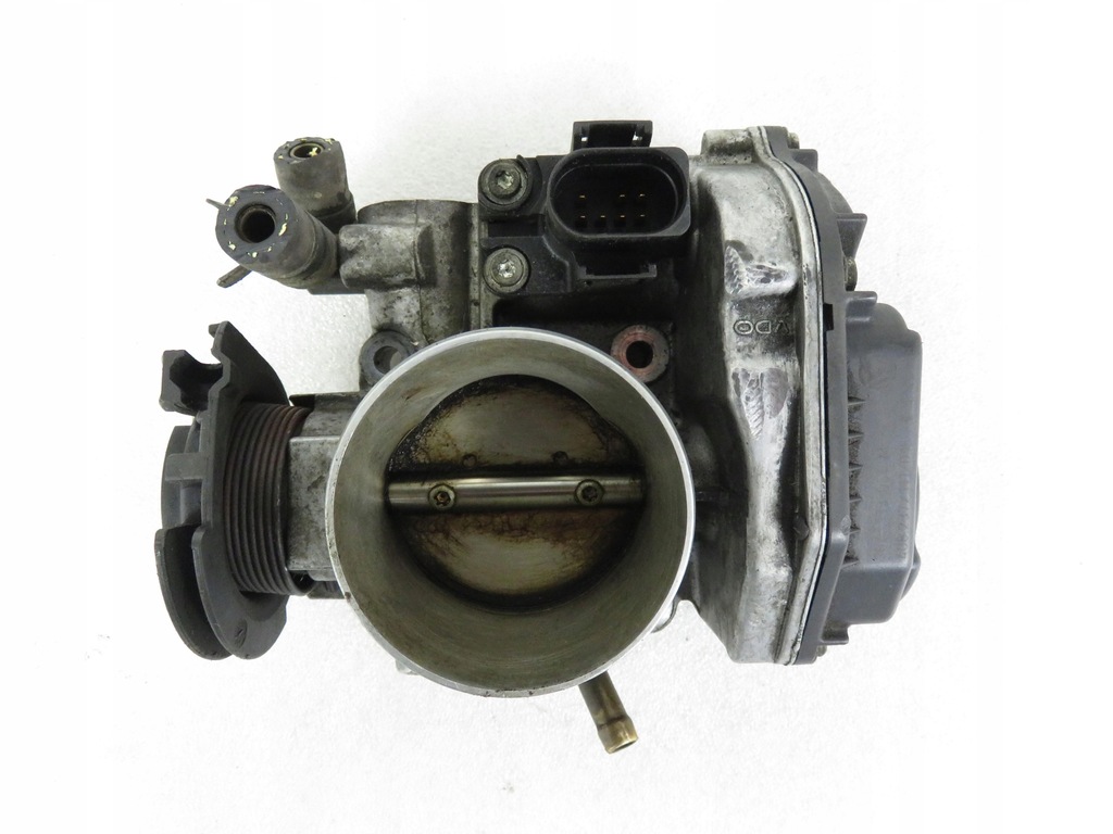 фото №8, Дроссельная заслонка vw golf iv 1.8 06a133064m