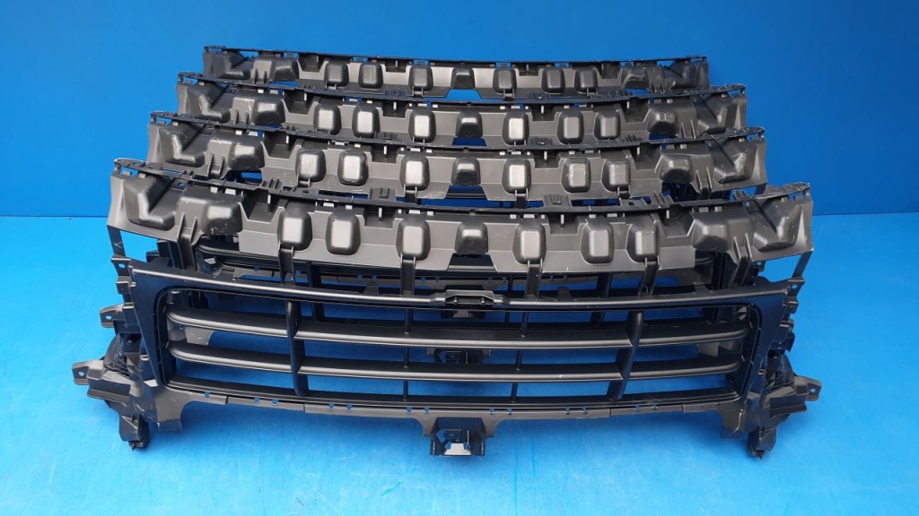 Новая решётка бампера решётка радиатора перед porsche cayenne 3 9y0 sport design в Украине