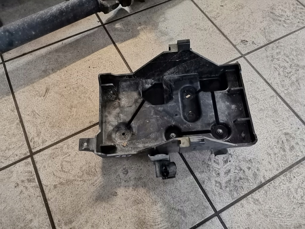фото №1, Основание кронштейн аккумулятор mazda cx-7 2.2d