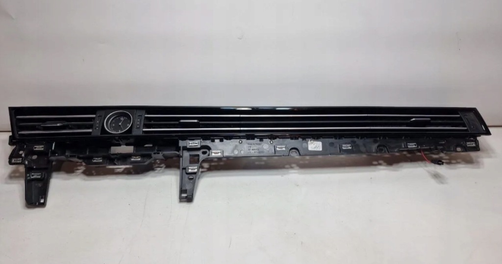 фото №1, Решітка обдув консолі vw passat b8 3g1858416f