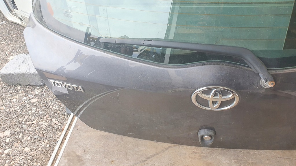 фото №4, Toyota yaris ii кришка багажника багажника комплектна
