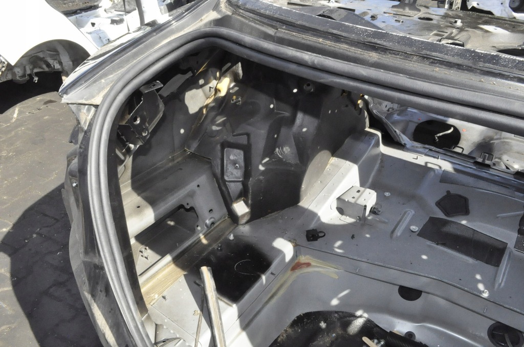 фото №8, Maserati ghibli чверть крила лівий задня задній