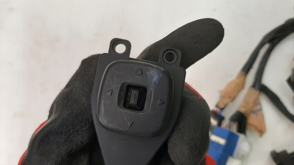 фото №7, Кнопка перемикач дзеркало регулювання mazda 3