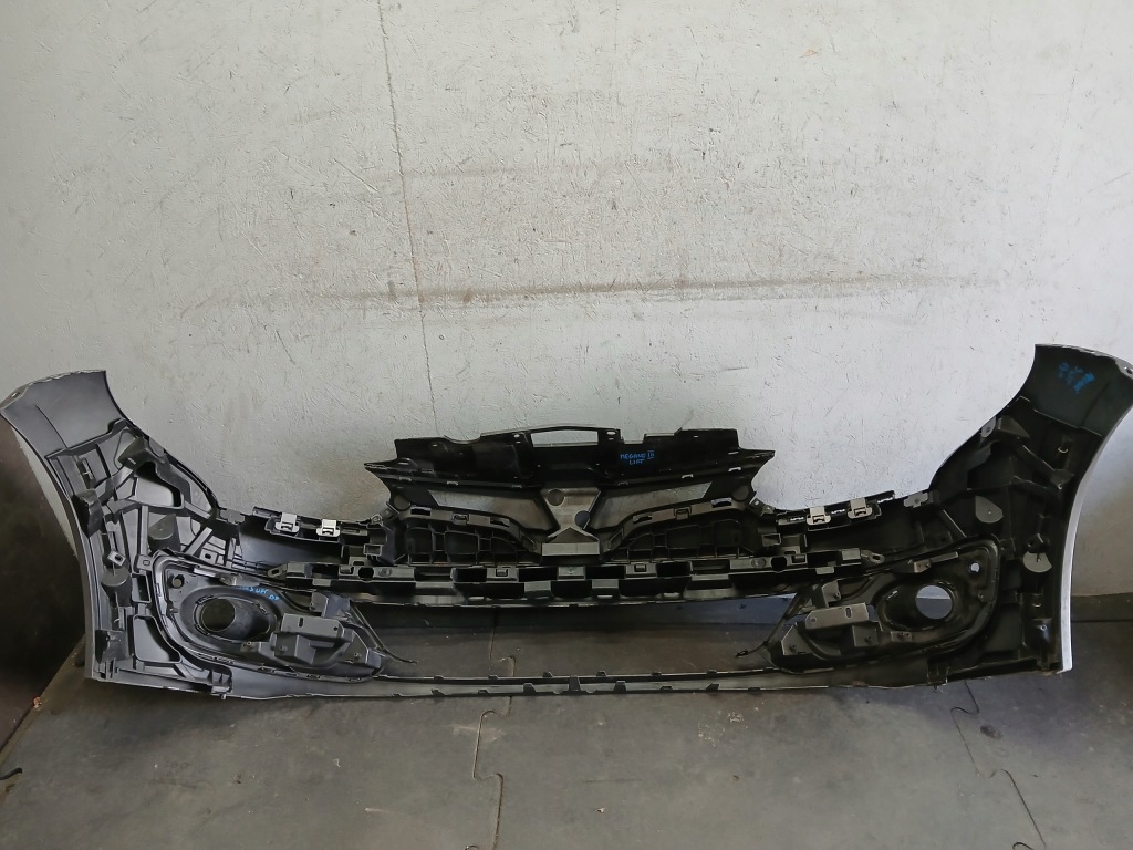 Бампер перед renault megane iii 3 lift 13- Недорого