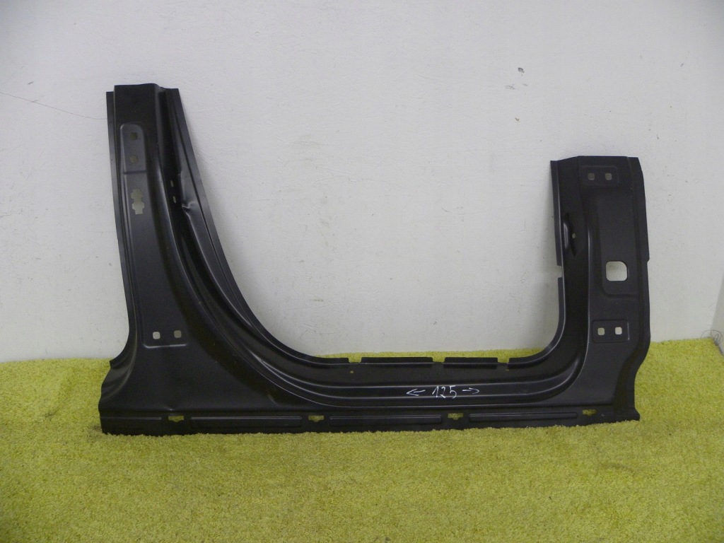 фото №1, Порог блок двигателя mercedes b w247 19- правый оригинал