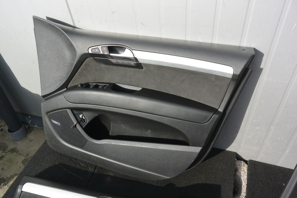 фото №6, Обшивка двері kpl шкіра bose audi q7 4l uk