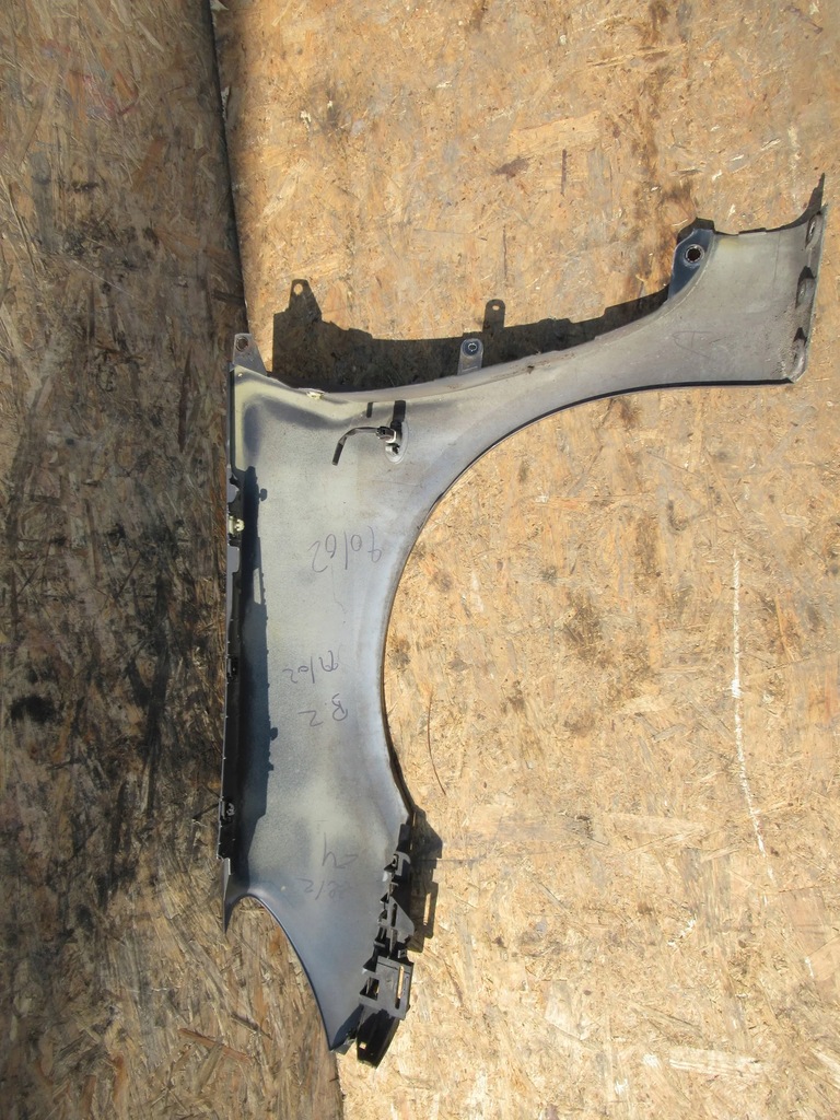 фото №6, Крыло перед правый peugeot 307 01-