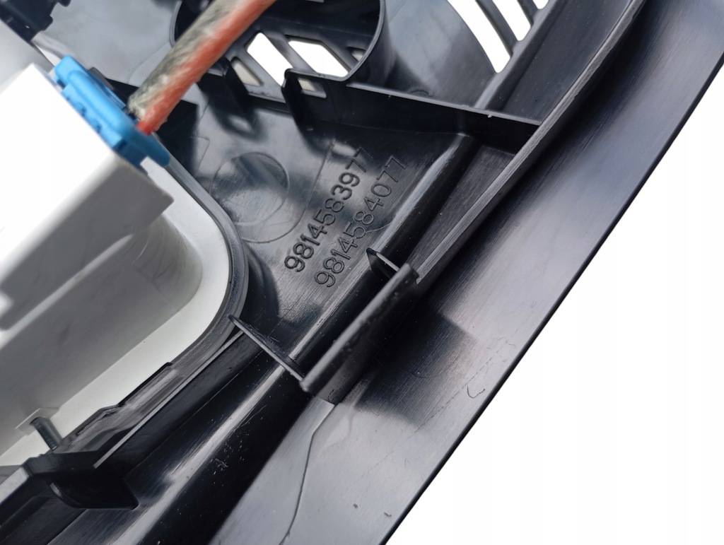 фото №5, Освещение фонари потолочный перед peugeot 3008 5008 ii оригинальный номер 9814583977