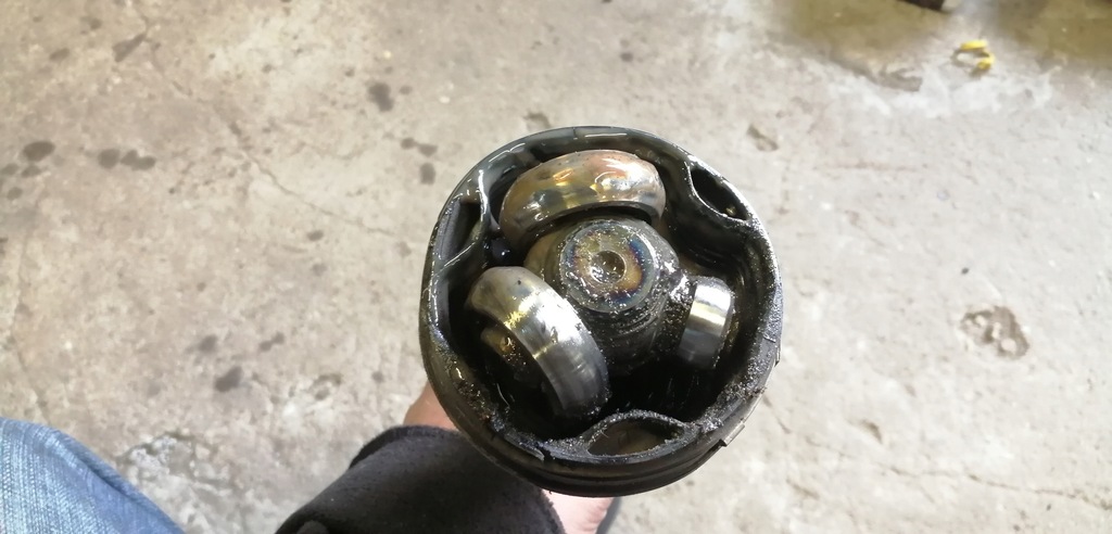 фото №3, Lexus ct 200h 1.8 h приводной вал левая