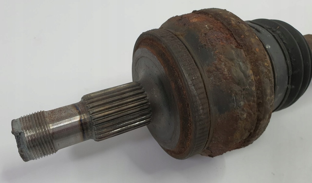 фото №2, Приводной вал левая левый задняя mercedes glk x204 3.0 cdi