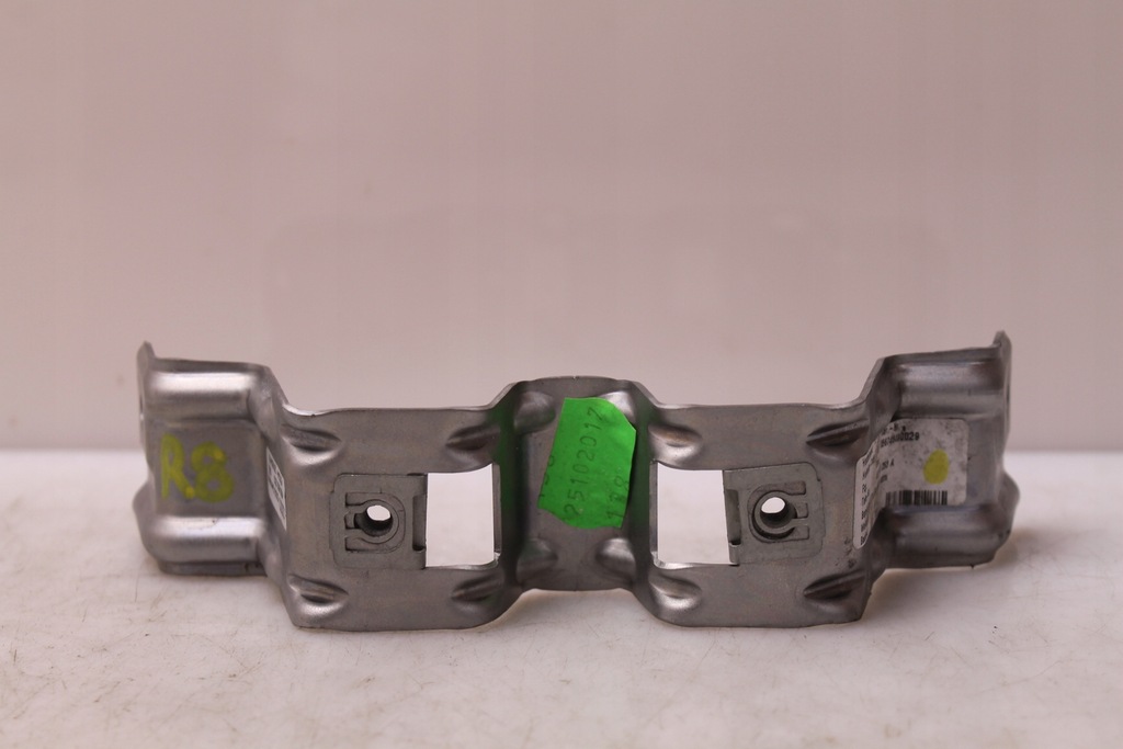 фото №1, Audi r8 4s 16r- кронштейн тунель середнього