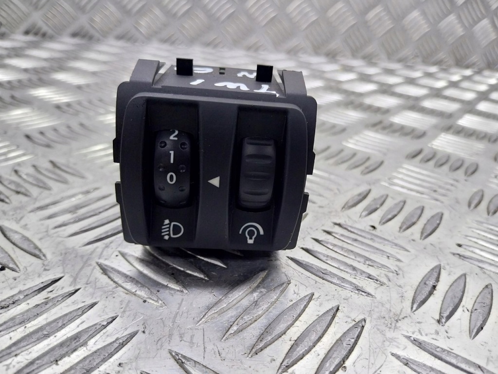 Купить Переключатель регулировки света renault twingo ii 1.2 8200095495c