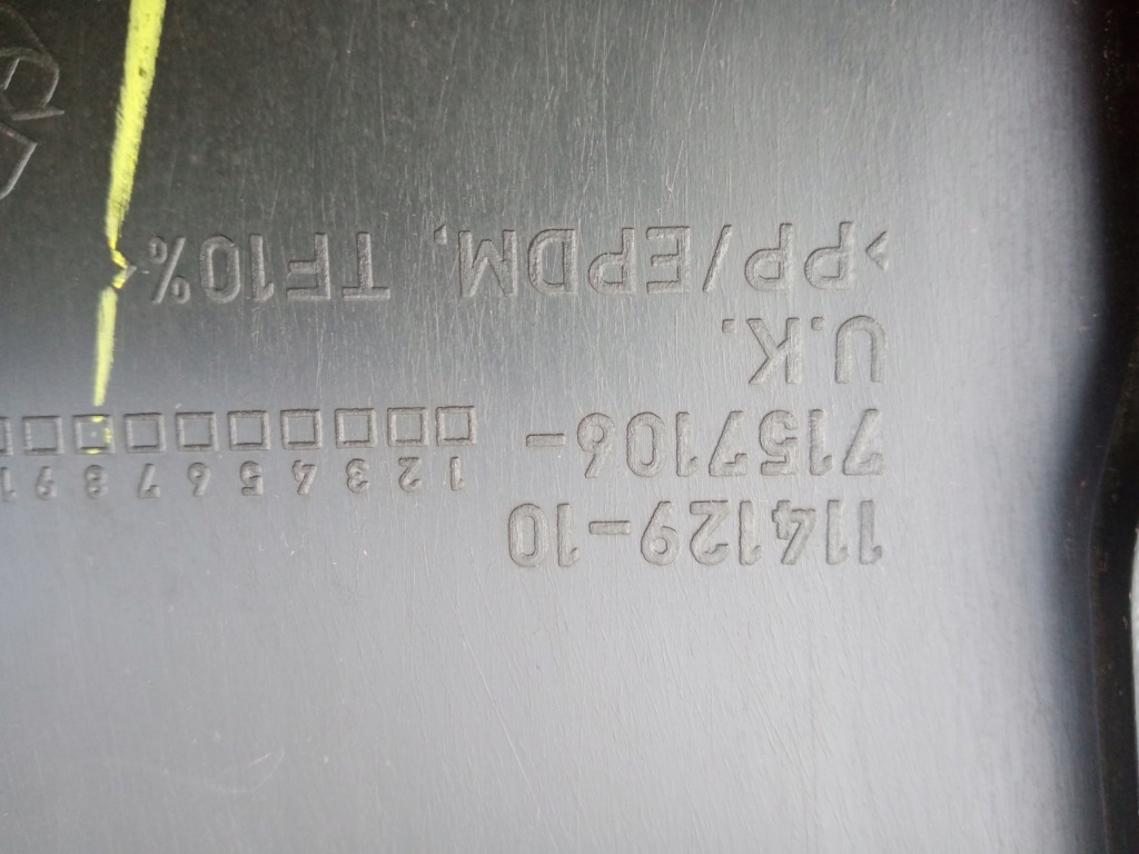 фото №10, Mini r56, r57 правая молдинг крыла задняя 2006r-