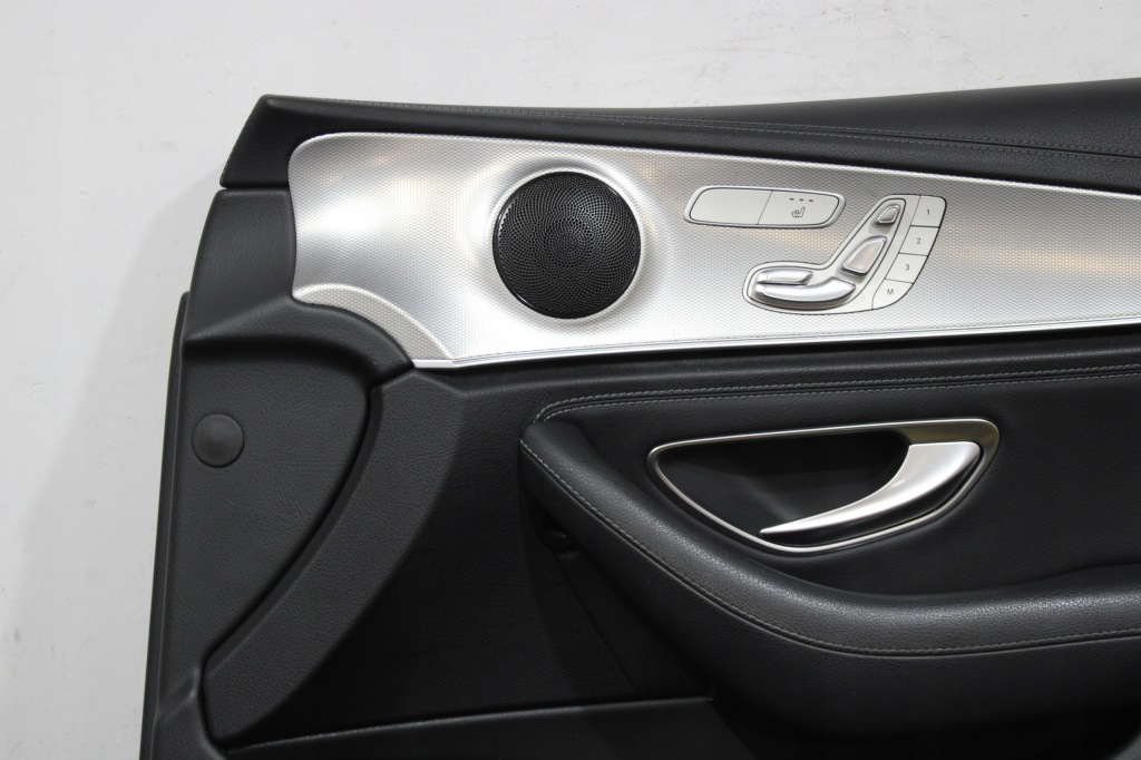 Обивка обшивка дверь правый перед mercedes e-klasa w213 amg в Украине