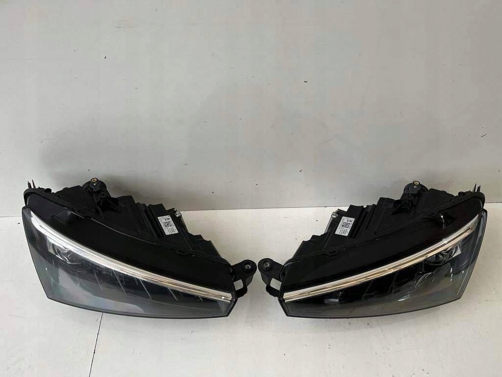 фото №2, Skoda scala 657 лампа левая правая перед оригинал