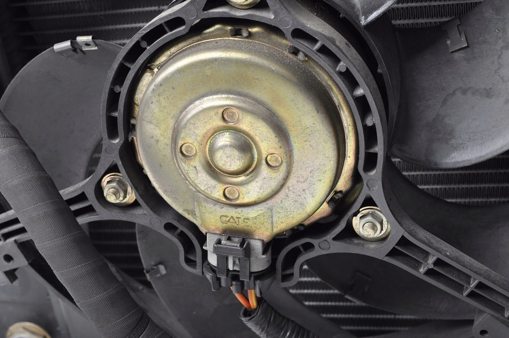 фото №7, Aston martin vanquish i vantage 6.0 радіатор вентилятор комплект mjb7390-aa