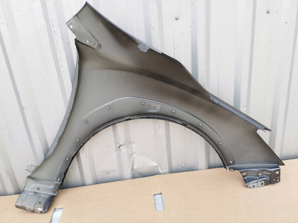 фото №13, Subaru xv ii crosstrek 18- крыло передний левый перед b.ładny молдинг