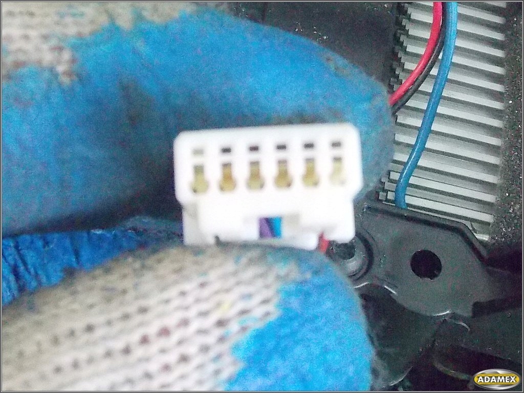 фото №8, Chrysler sebring ii 2007- кронштейн нагреватель чашка