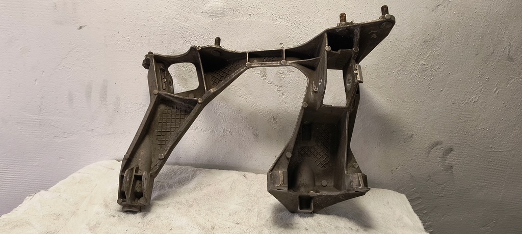 фото №8, Кронштейн кронштейн підрамник лівий задня porsche 981 cayman boxter