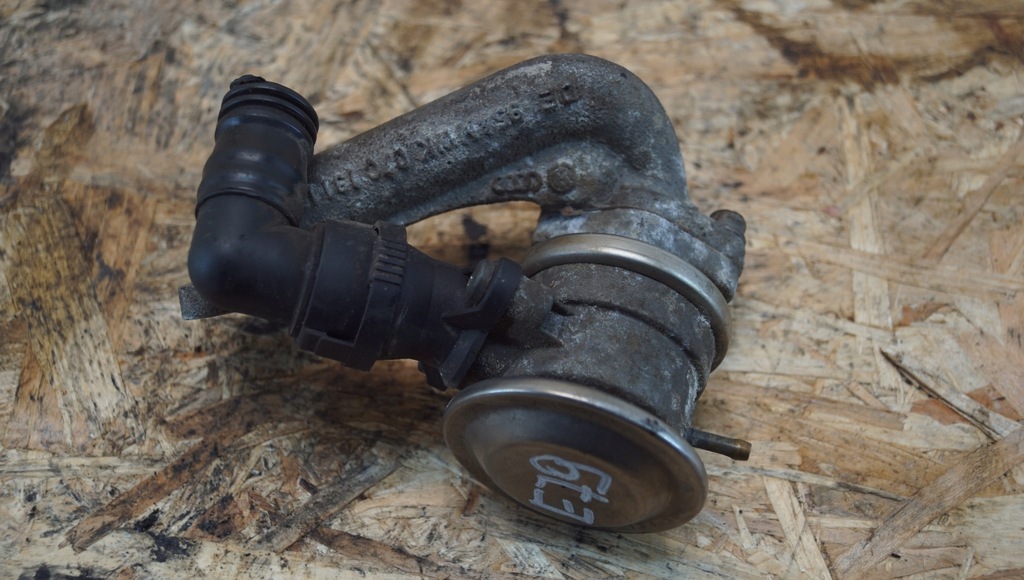 фото №7, Клапан egr vw phaeton w12 6.0 07c131102