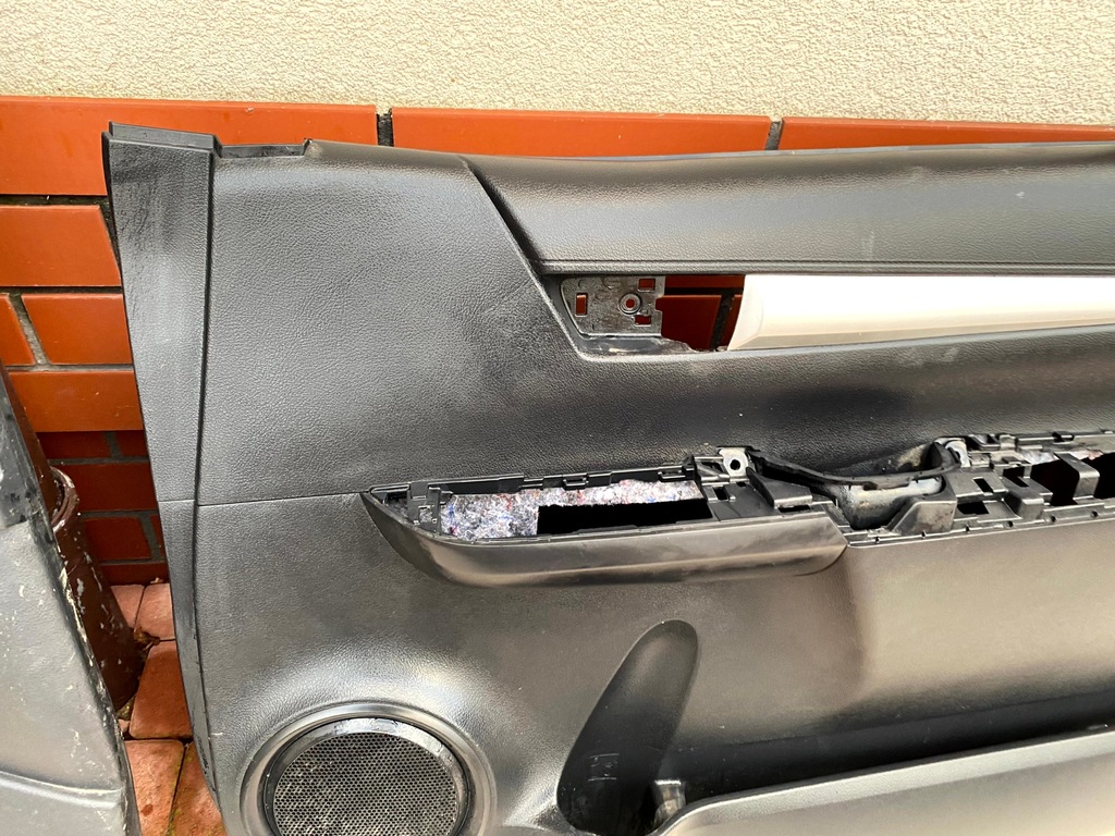 фото №8, Hilux viii 15- 1,5 кабіни обшивка оббивка двері лівий правий перед задня