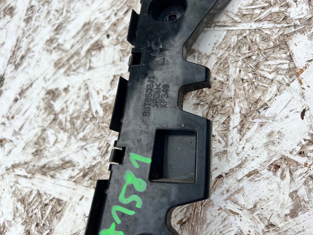 фото №3, Напрямна бампера лівий задня mazda 3 ii