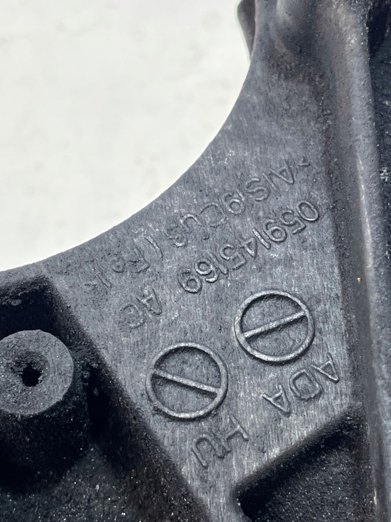 Кронштейн генератора audi a5 8t 3.0 tdi 059145169ac Цена