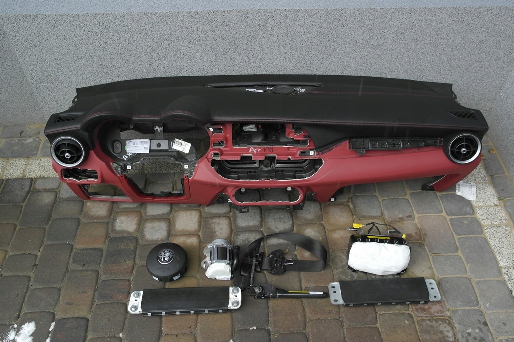 фото №1, Alfa romeo stelvio панель приладів консоль панель приладів подушка безпеки usa