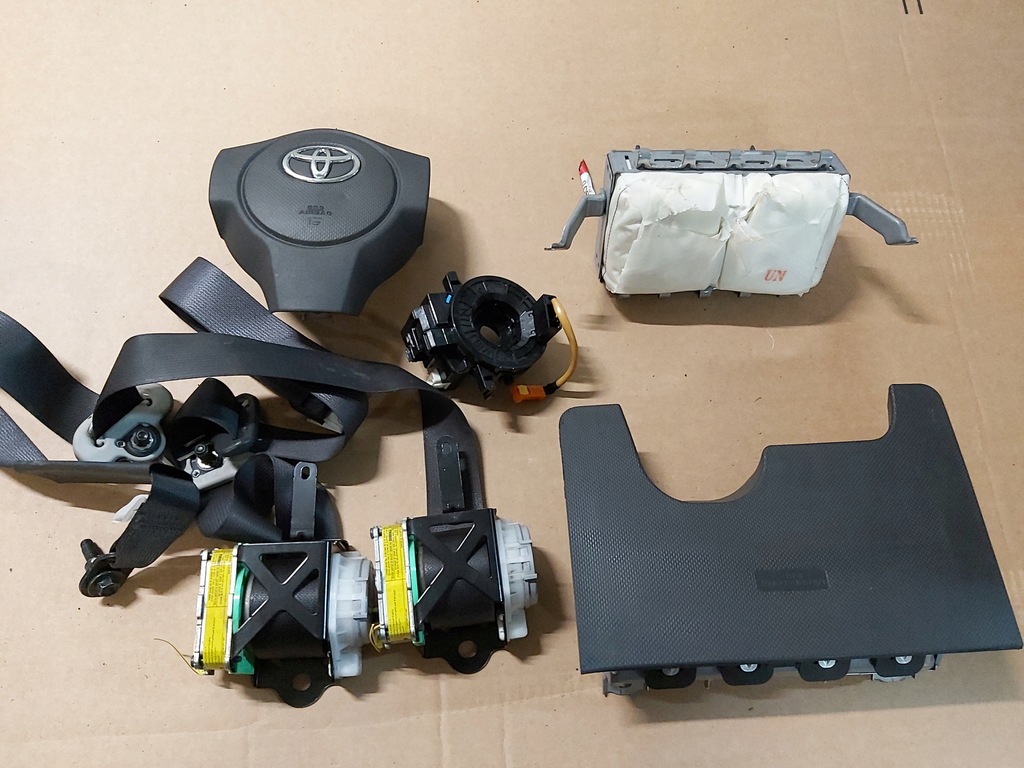 фото №1, Toyota urban cruiser air bag подушка ремни приборная панель