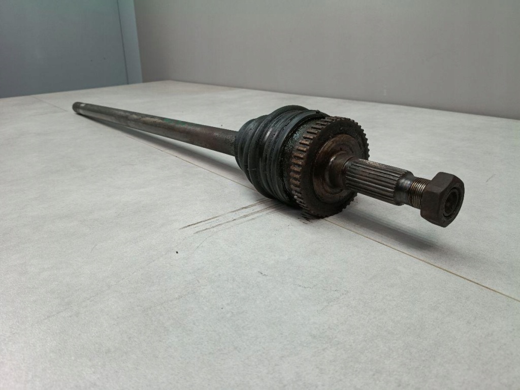 Купить Приводной вал правый  перед dana 30 без блокировка jeep grand cherokee wj 99-04 4.0 4.7