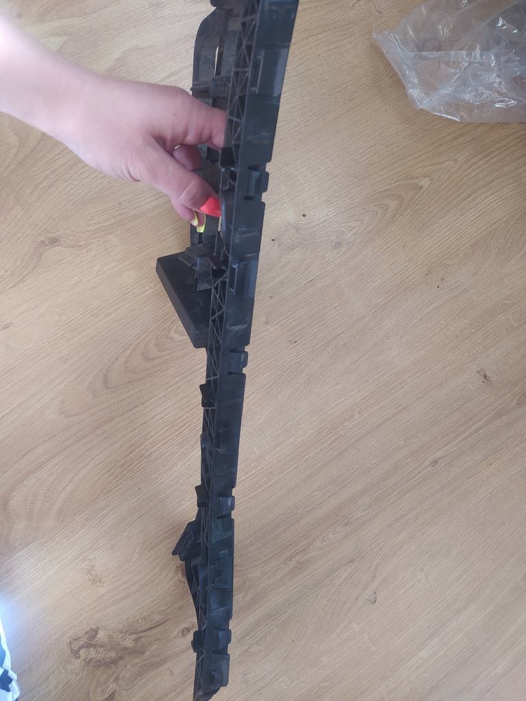 фото №9, Направляющая правый задняя kia ceed iii kombi 86616-j7300