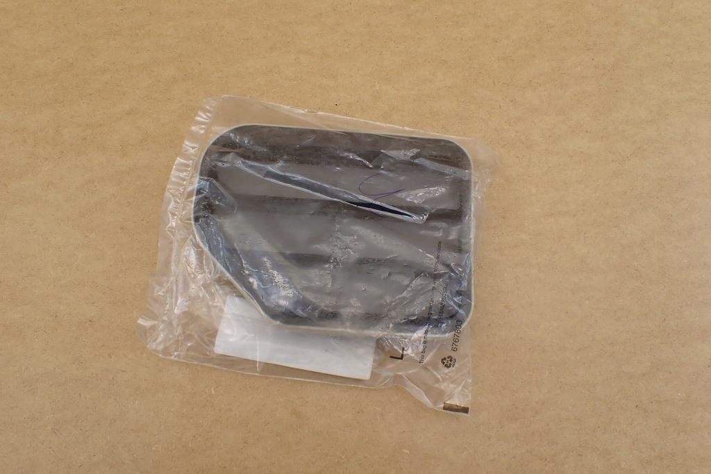 фото №6, Volvo v50 s40 c70 решётка обдув левая задняя декомпрессионная 8623489