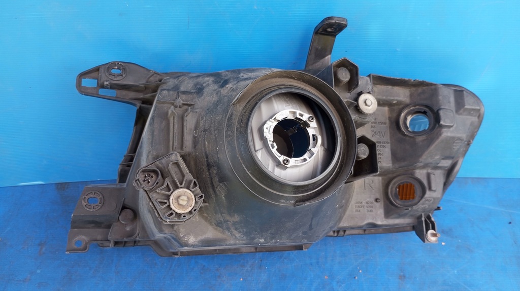 фото №9, Лампа фара правый перед eu 100-87420 mitsubishi pajero iii 2000-2006