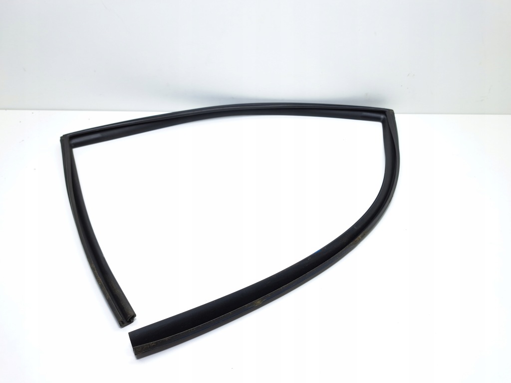 фото №1, Kia sportage iv lift прокладка стекло дверь задняя правая