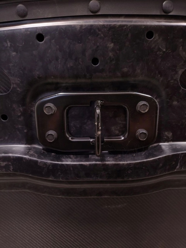 Maserati mc20 2023 капота 67015686 в Україні