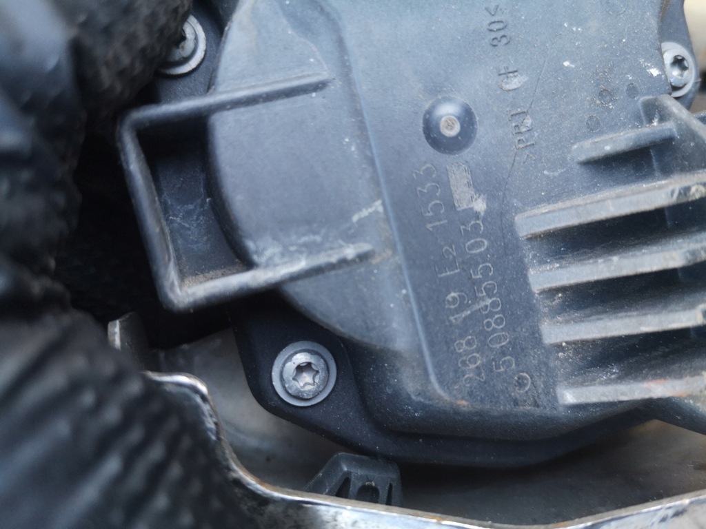 фото №5, Renault koleos ii дросельна заслінка глушника 147b08010r сітка глушника 2.0 dci